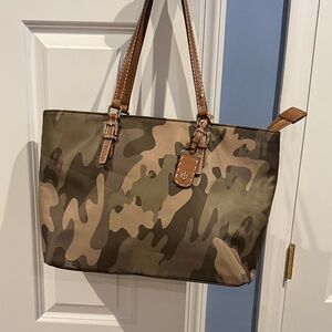Tommy Hilfiger Camouflage Tote Bag